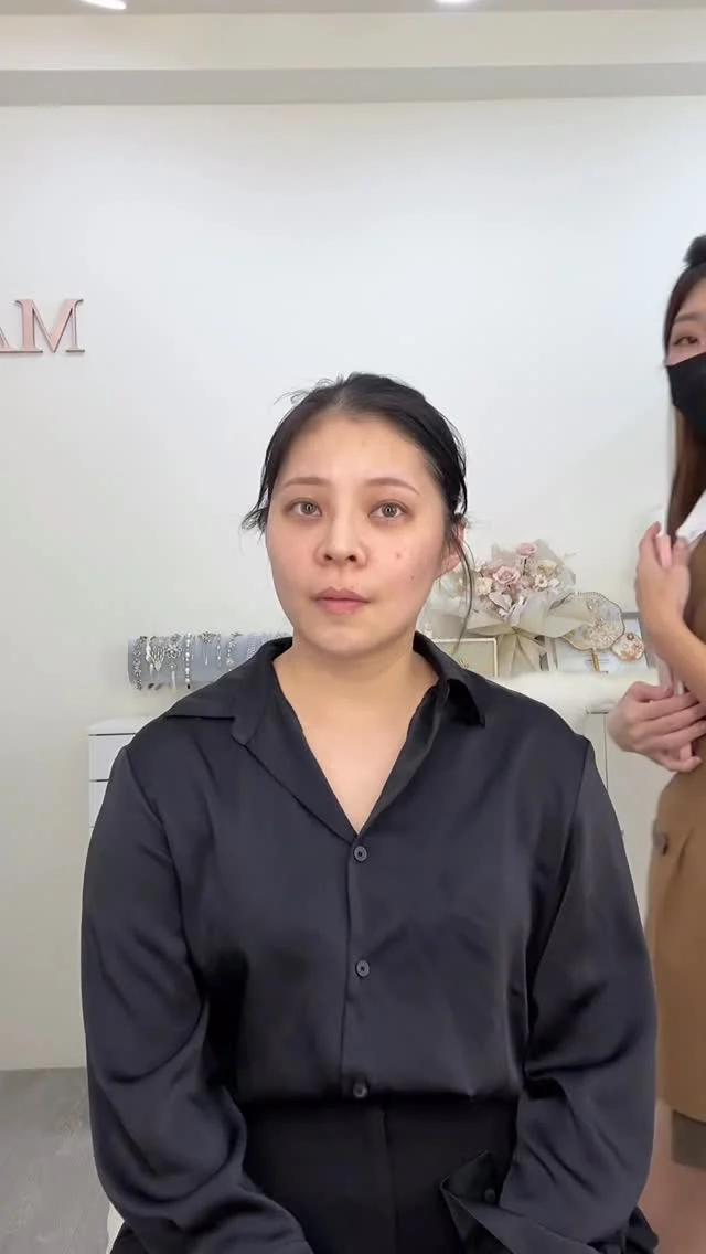 ｜新娘試妝分享｜
試妝就像一場小型約會🥰
能讓造型師了解妳的喜好，也能讓妳感受老師的梳化手法。化妝過程中，邊討論當天妝感與造型細節，讓妳在婚禮當天更加安心✨

#素顏經過新娘同意分享❤️

#新娘造型 #新娘髮型 #白紗造型 #台中新秘 #台中新秘推薦 #新娘造型師 #皇冠 #進場 #婚禮造型 #結婚造型 #wedding #個人彩妝教學 #仙女製造機